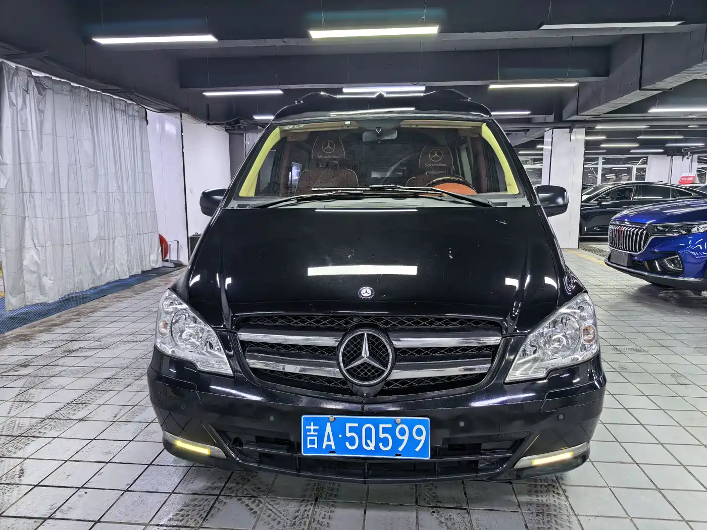 Mercedes-Benz Vito 2013 Model 3.0L Elite Edition фото 2