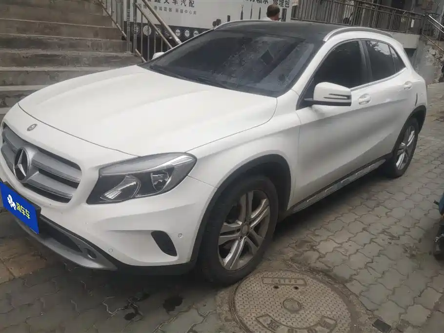 Mercedes-Benz GLA 2016 GLA 200 Dynamic