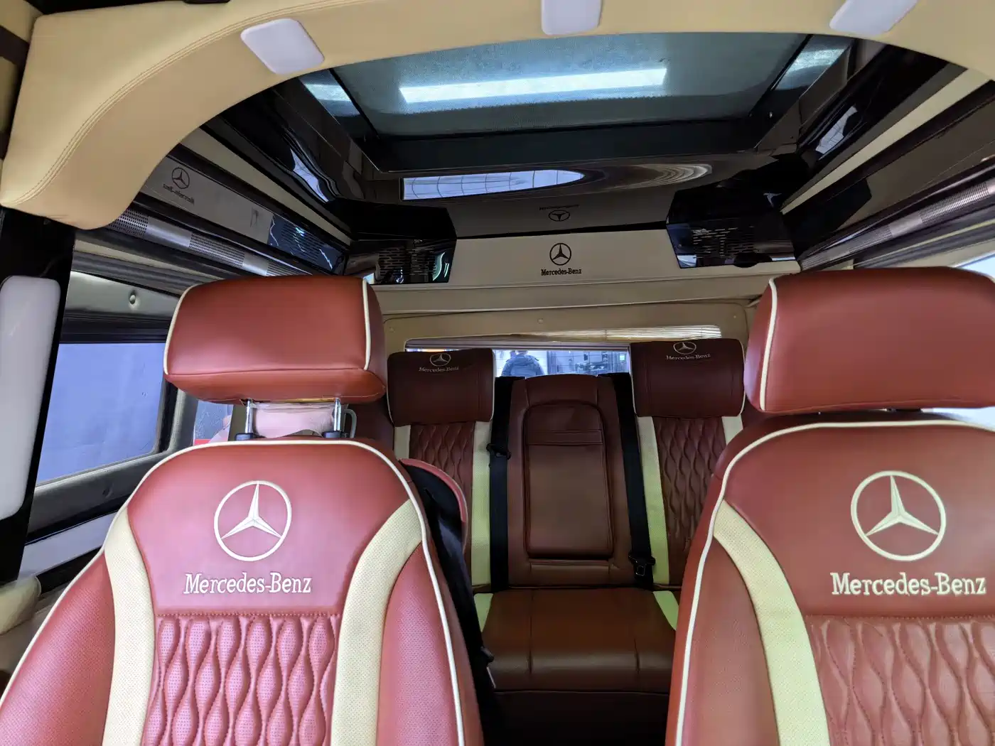Mercedes-Benz Vito 2013 Model 3.0L Elite Edition фото 8