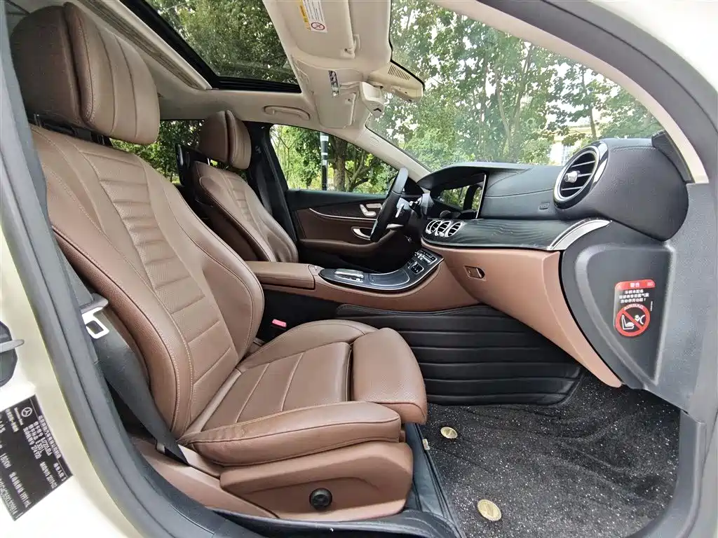Mercedes-Benz E-Class 2019 E 200 L Sport фото 10