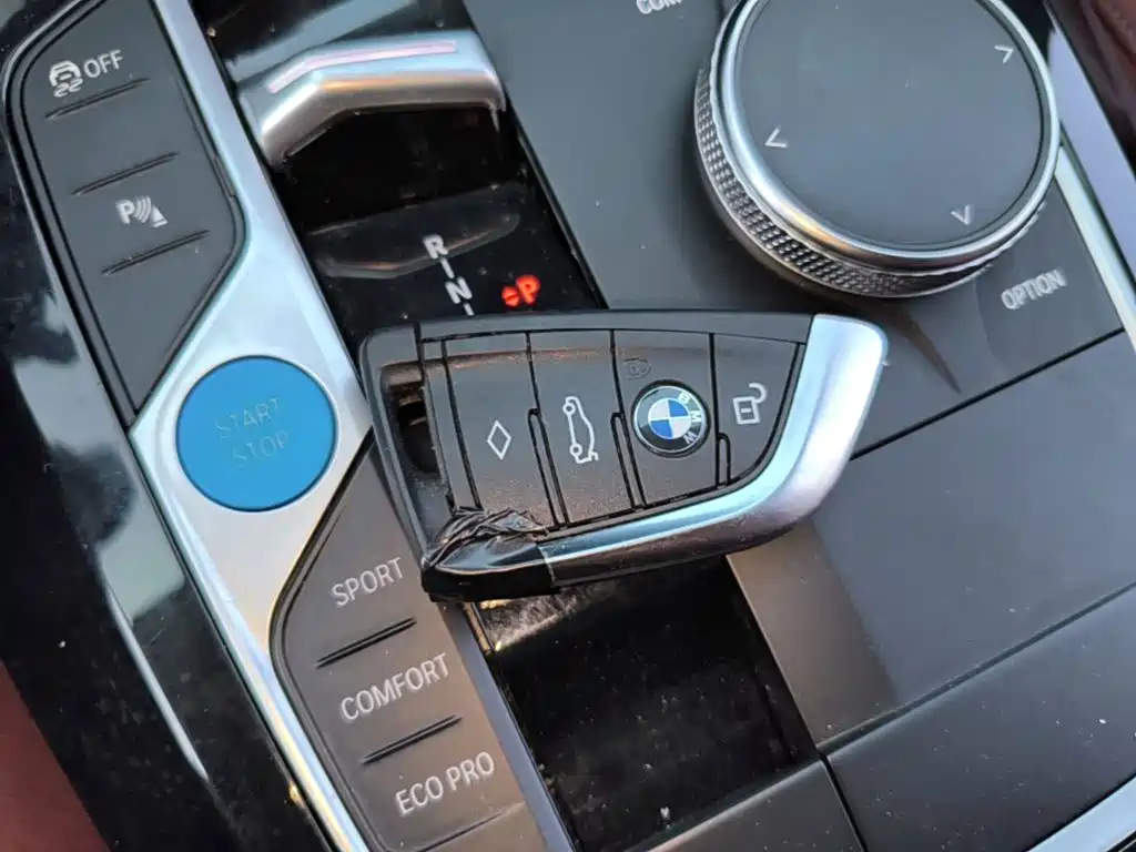 BMW iX3 2024 2023 Leading Type