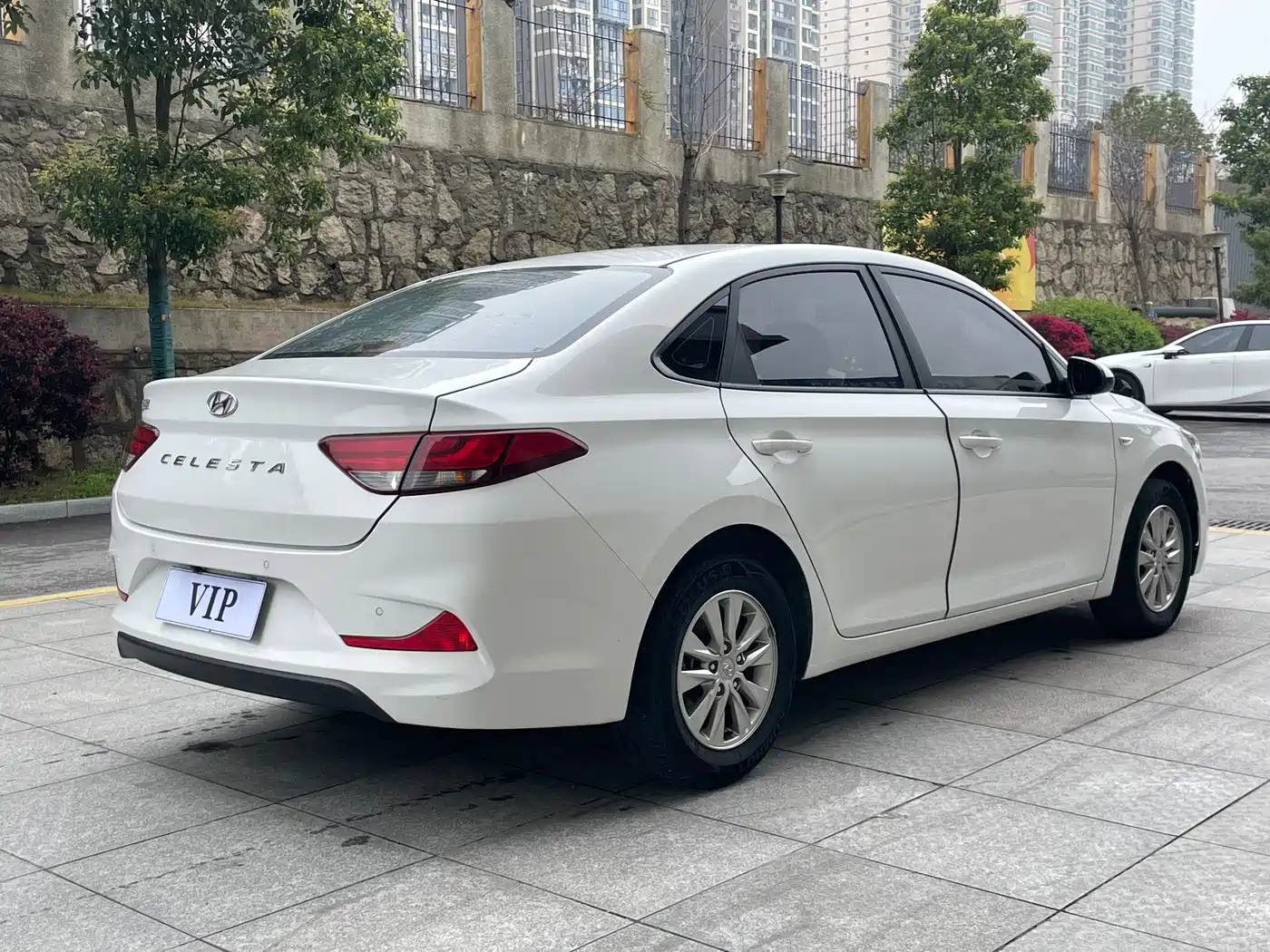 HYUNDAI YUEDONG