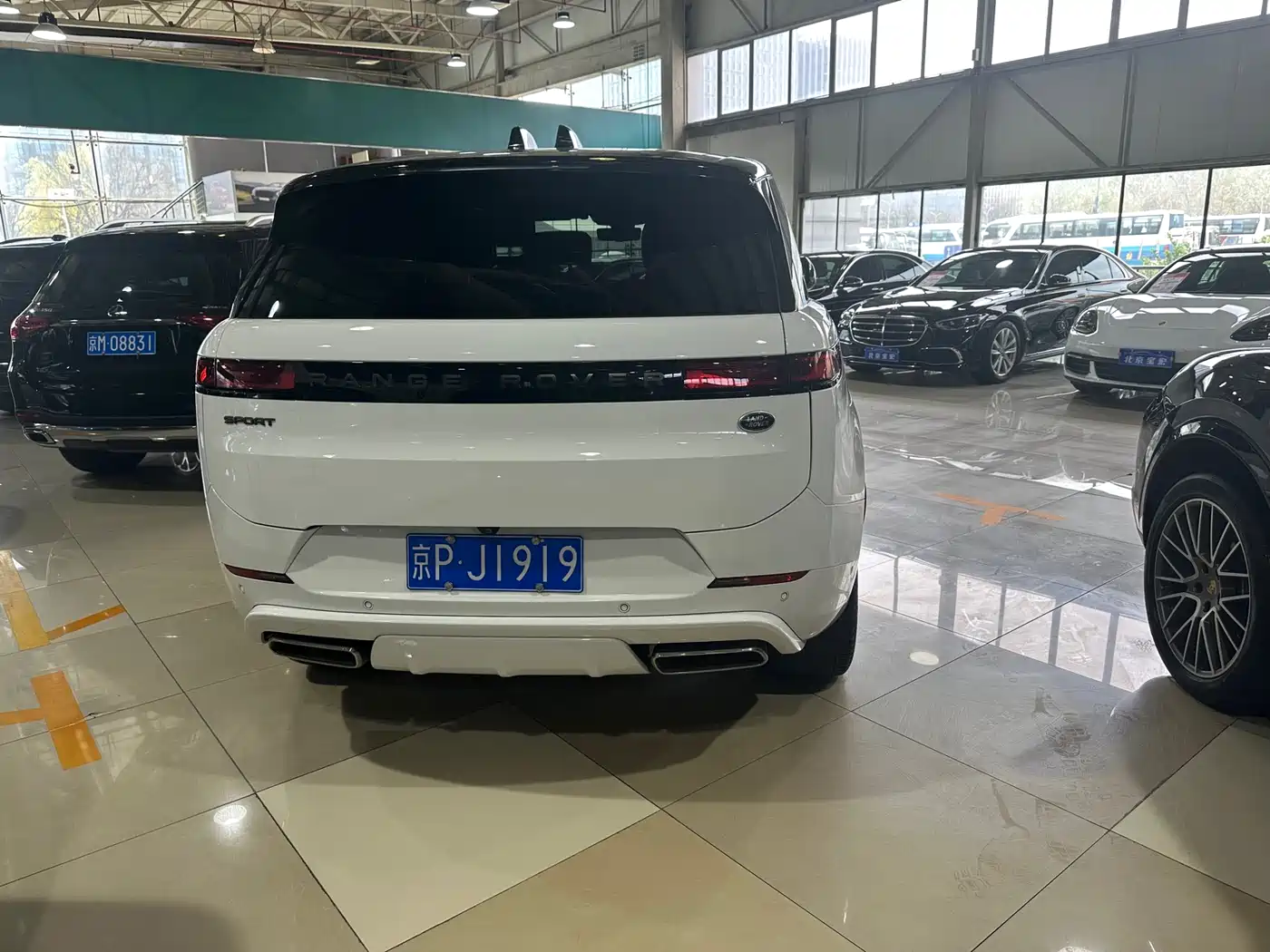 Land Rover Range Rover Sport 2024 400PS Dynamic SE фото 6