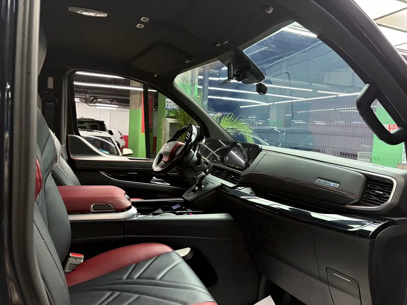 Ford Tourneo 2026 2024 Model 2.0T Auto Supreme Plus Edition