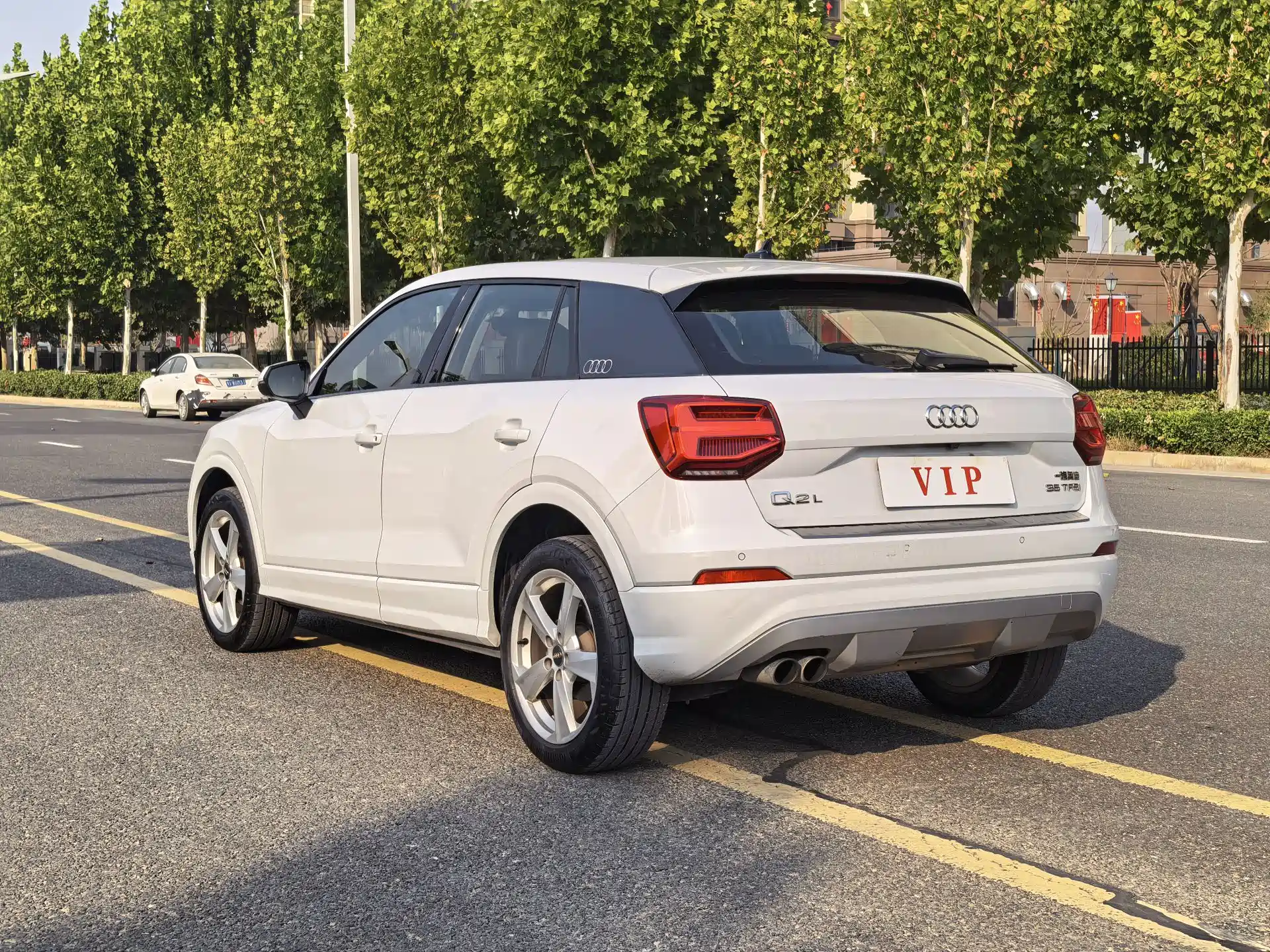 Фото 9 - Audi Q2L
