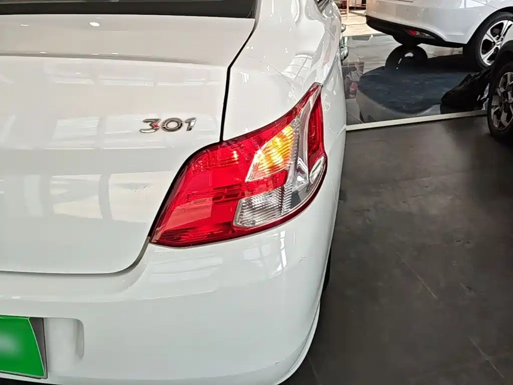 Peugeot 301 2016 2016 1.6L Auto Comfort Edition