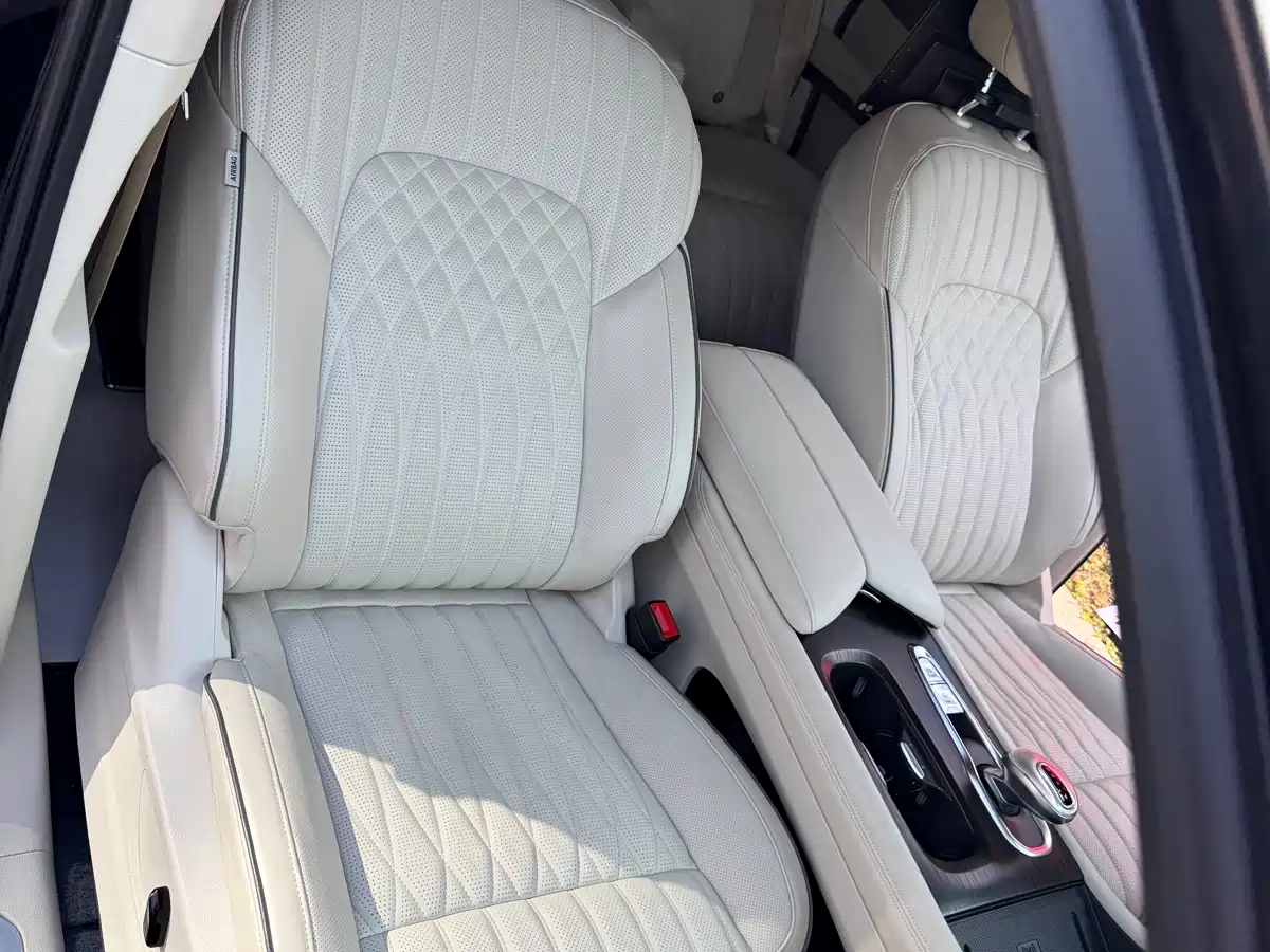 Voyah Auto Voyah Dreamer 2022 Low-carbon Dream+Smart Package фото 14
