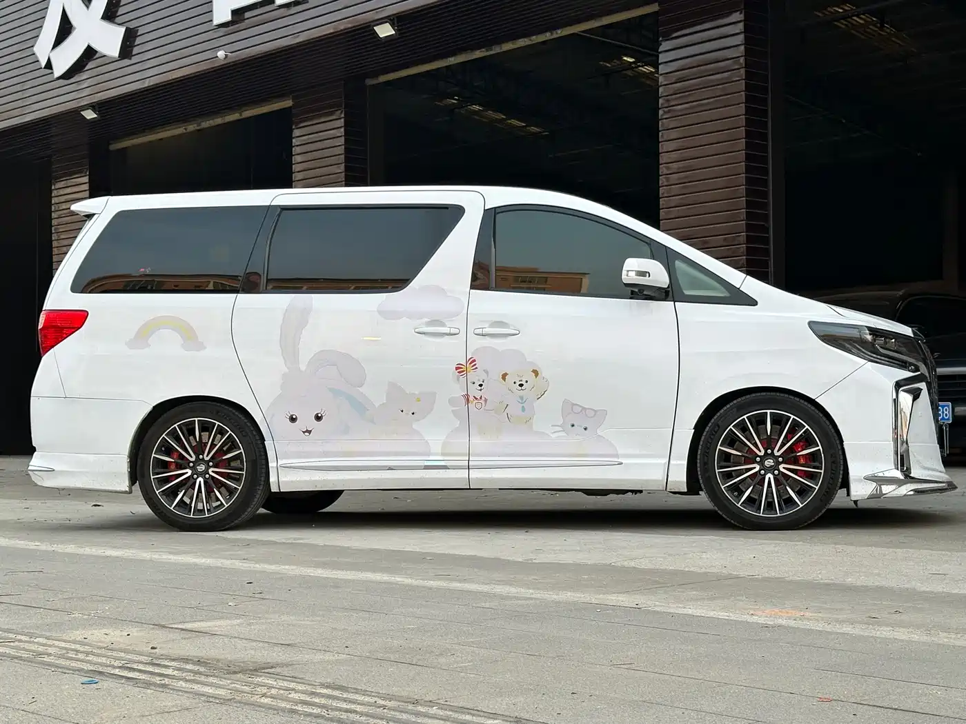 Toyota Alphard 2011 3.5L Luxury Edition фото 7