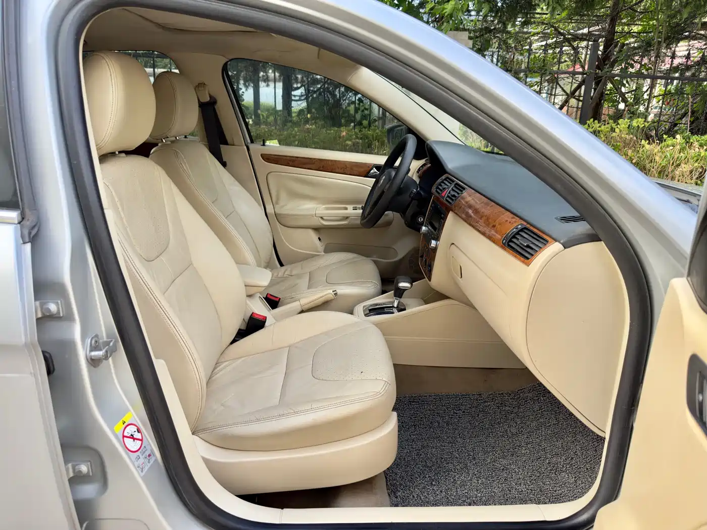 Volkswagen Bora 2008 Model 1.6L Automatic Comfort фото 18