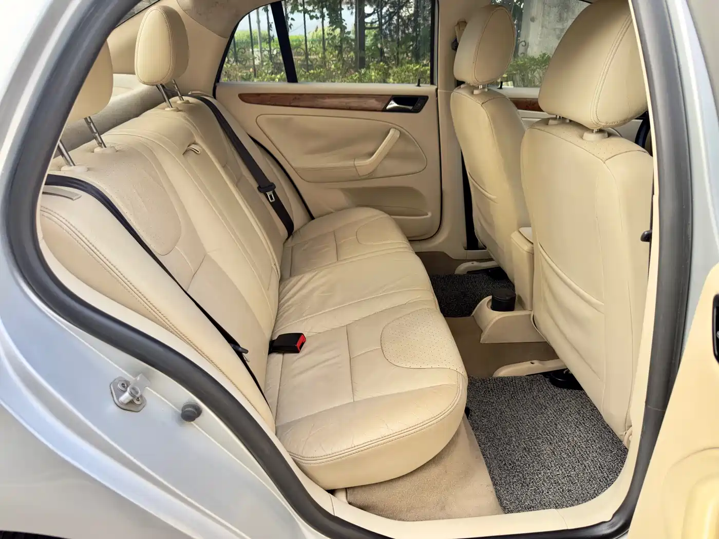 Volkswagen Bora 2008 Model 1.6L Automatic Comfort фото 20
