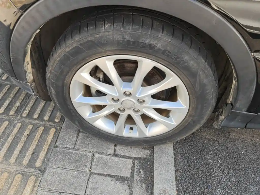 Фото 23 - Ford Kuga