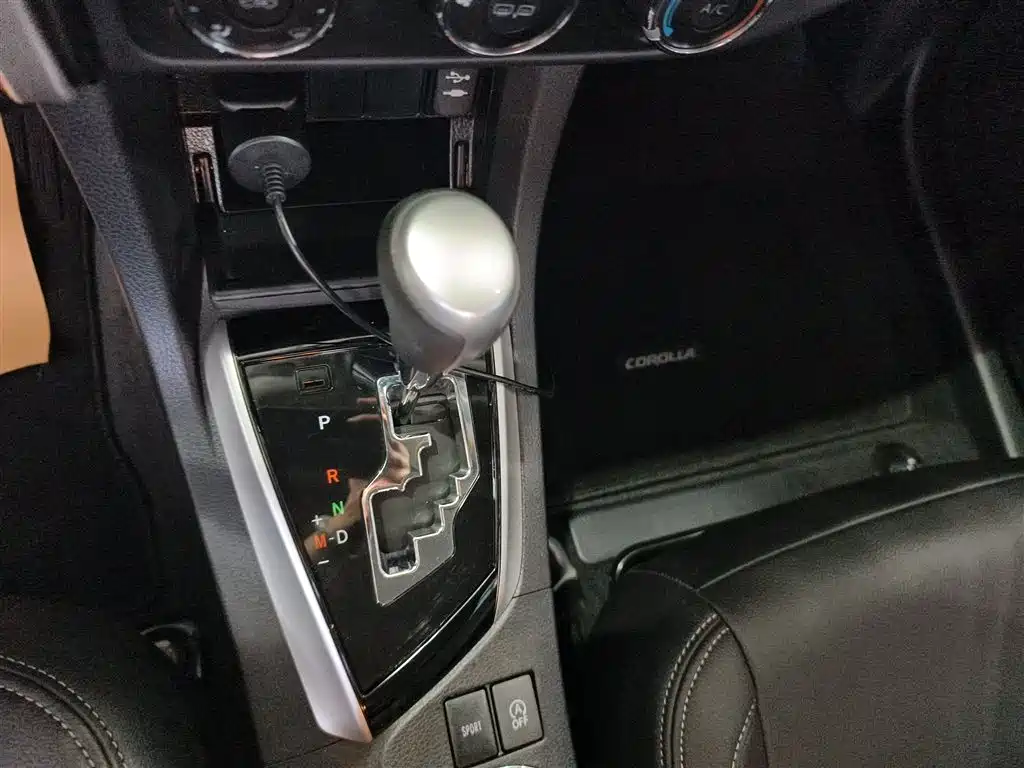Toyota Corolla 2017 Facelift 1.2T S-CVT GL-i фото 10