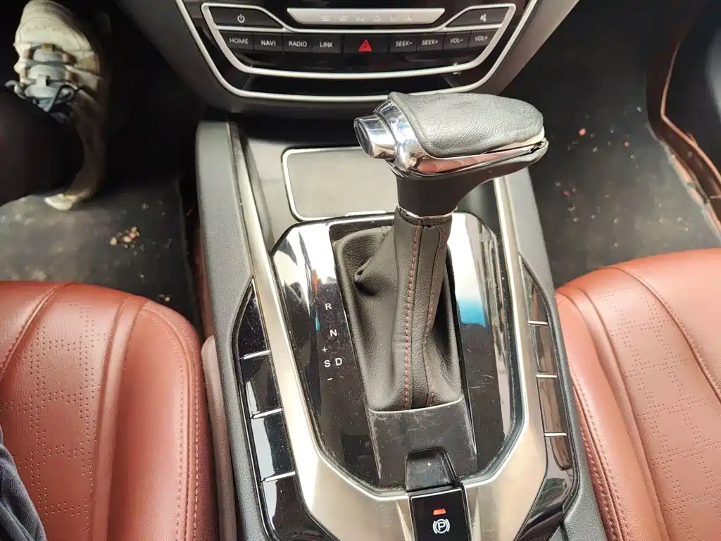 BAIC Senova D50 2018 2018 1.5L CVT Premium Smart Connect Edition