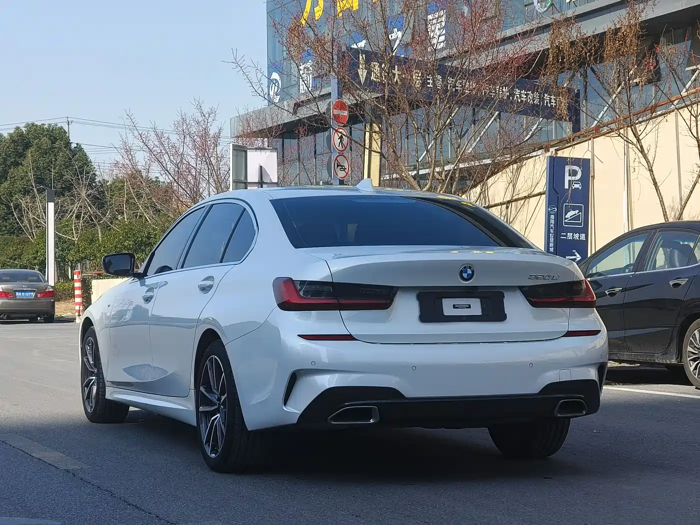 BMW 3 Series 2022 320Li M Sport Package фото 9