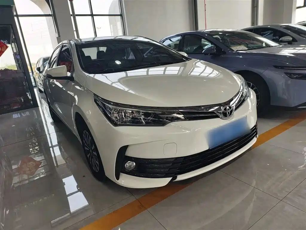 Toyota Corolla 2017 Facelift 1.2T S-CVT GL-i фото 9
