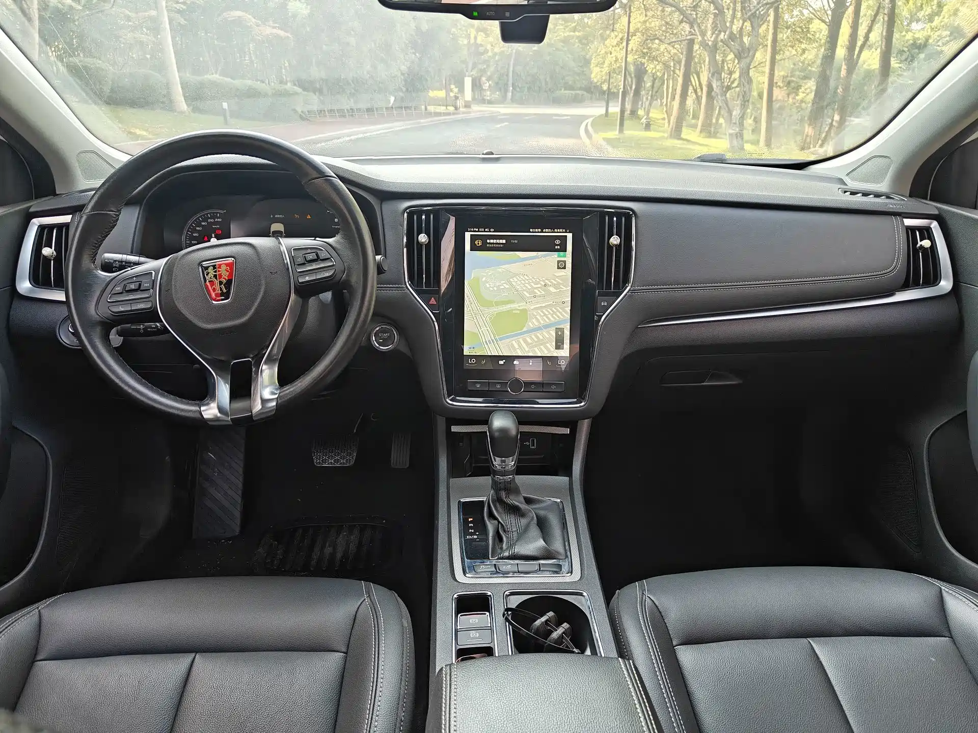 Фото 9 - Roewe i6