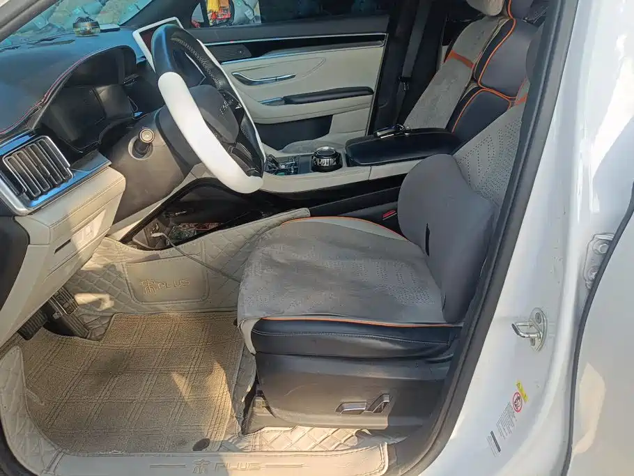 Photo 9 - BYD Song PLUS PHEV