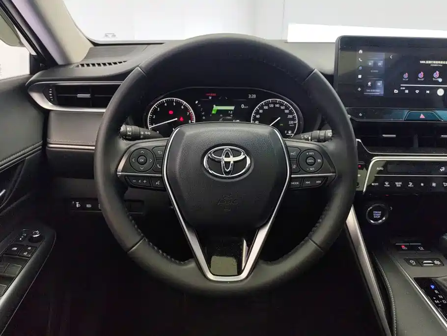 Toyota Venza 2024 2023 2.0L CVT FWD Luxury