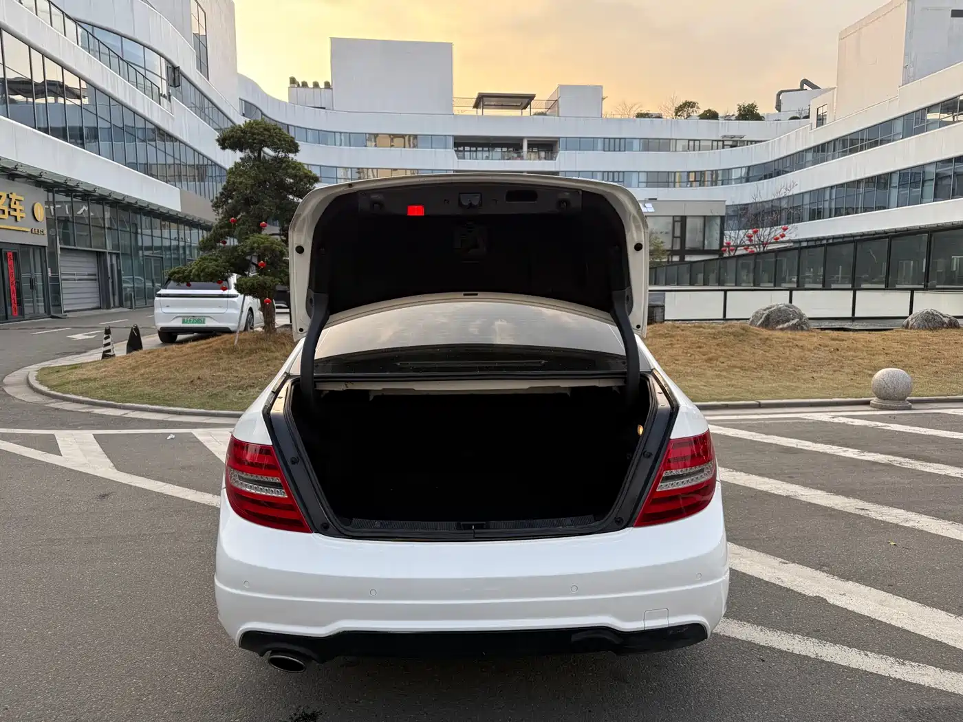Mercedes-Benz C-Class 2013 C 260 Elegance Grand Edition фото 10