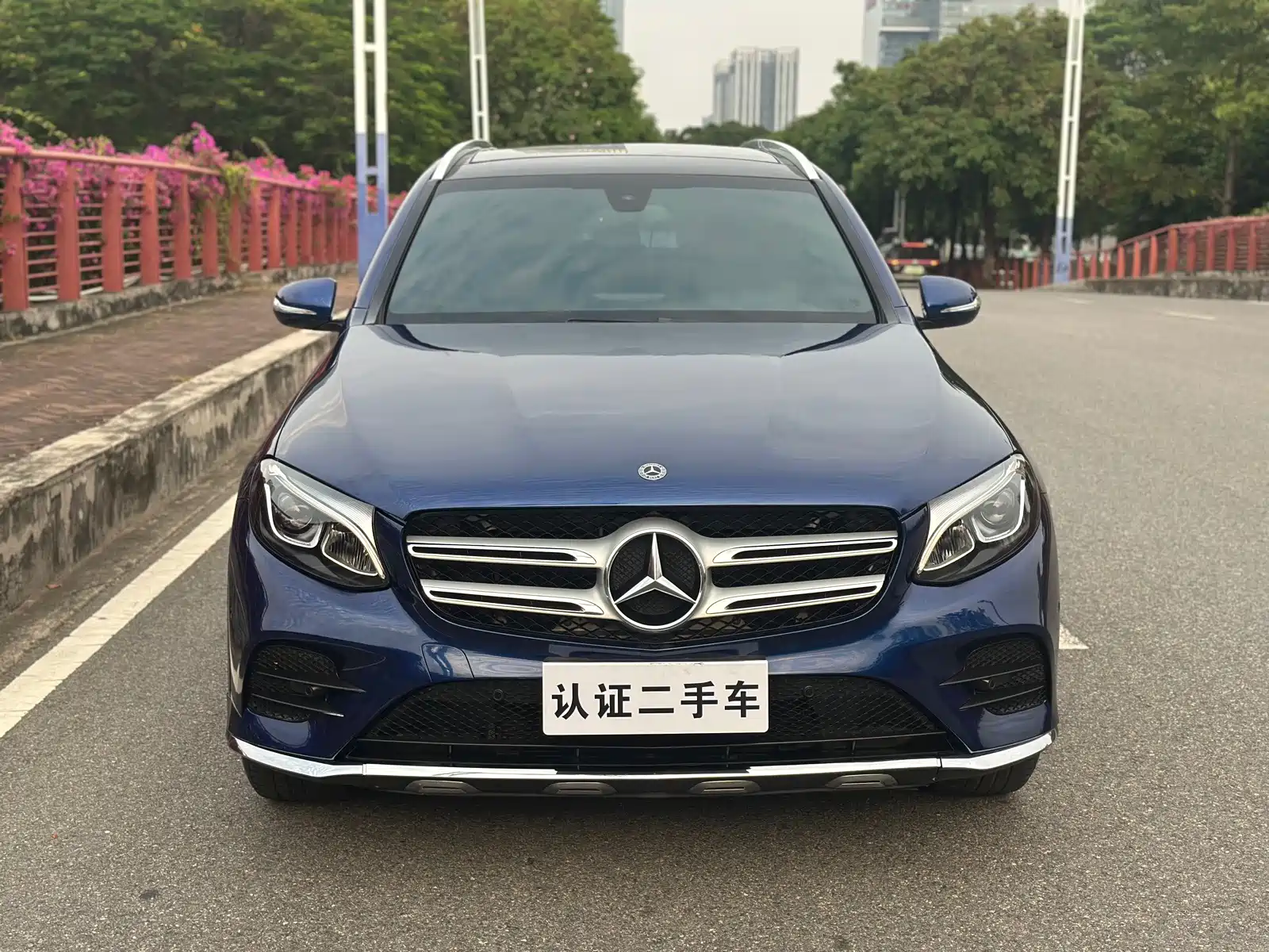Фото 2 - Mercedes-Benz GLC