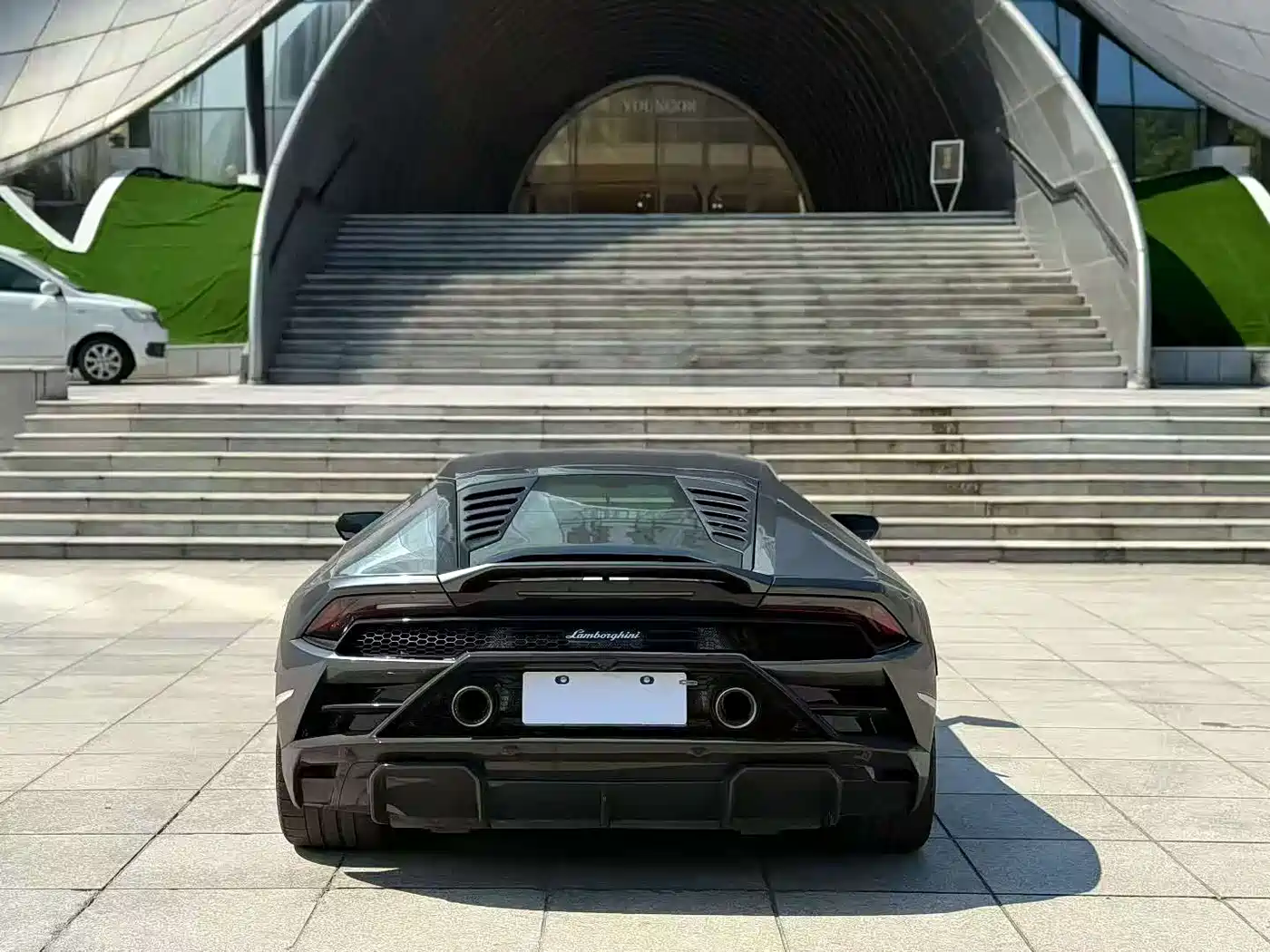 LAMBORGHINI HURACÁN