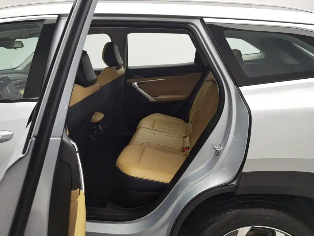 Geely Atlas L 2023 2023 2.0TD DCT Premium Model
