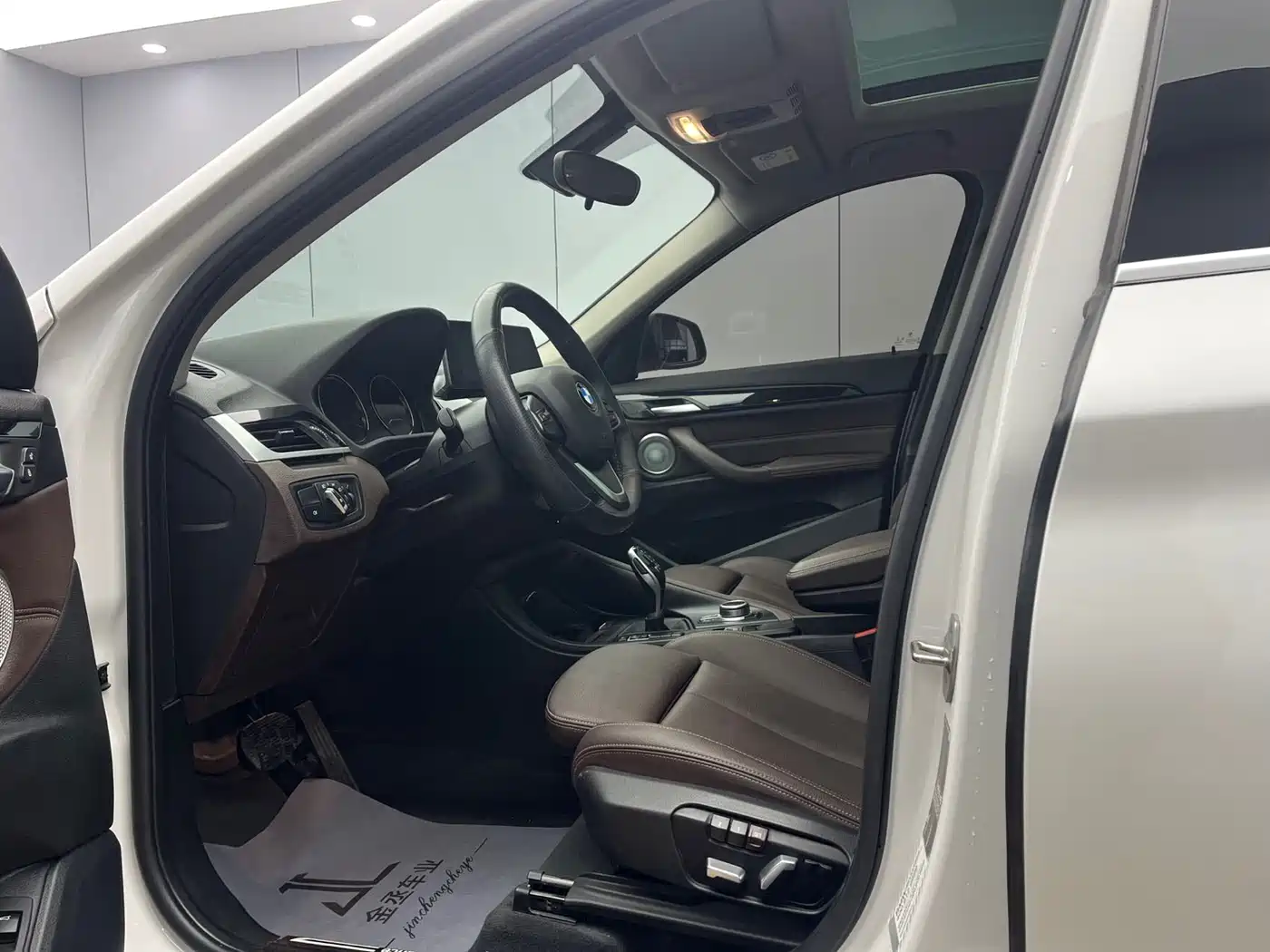 BMW X1 2021 Facelift sDrive20Li Fashion фото 11