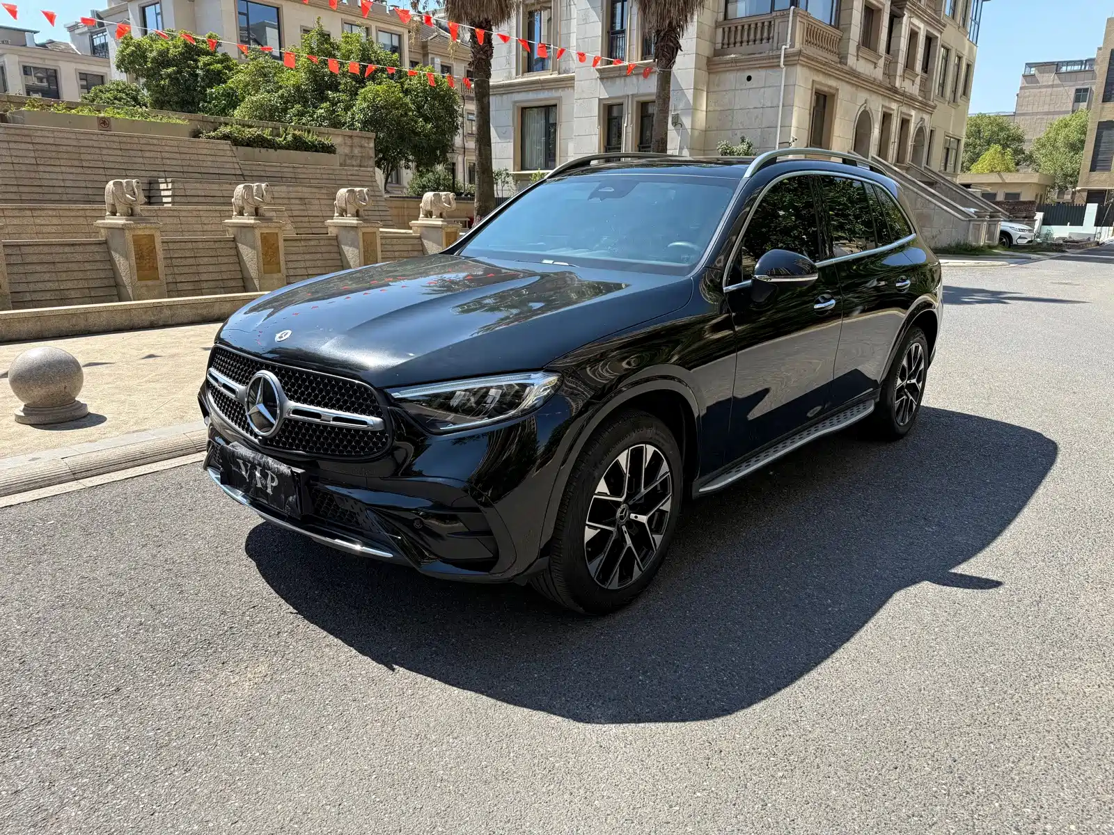 Фото 1 - Mercedes-Benz GLC