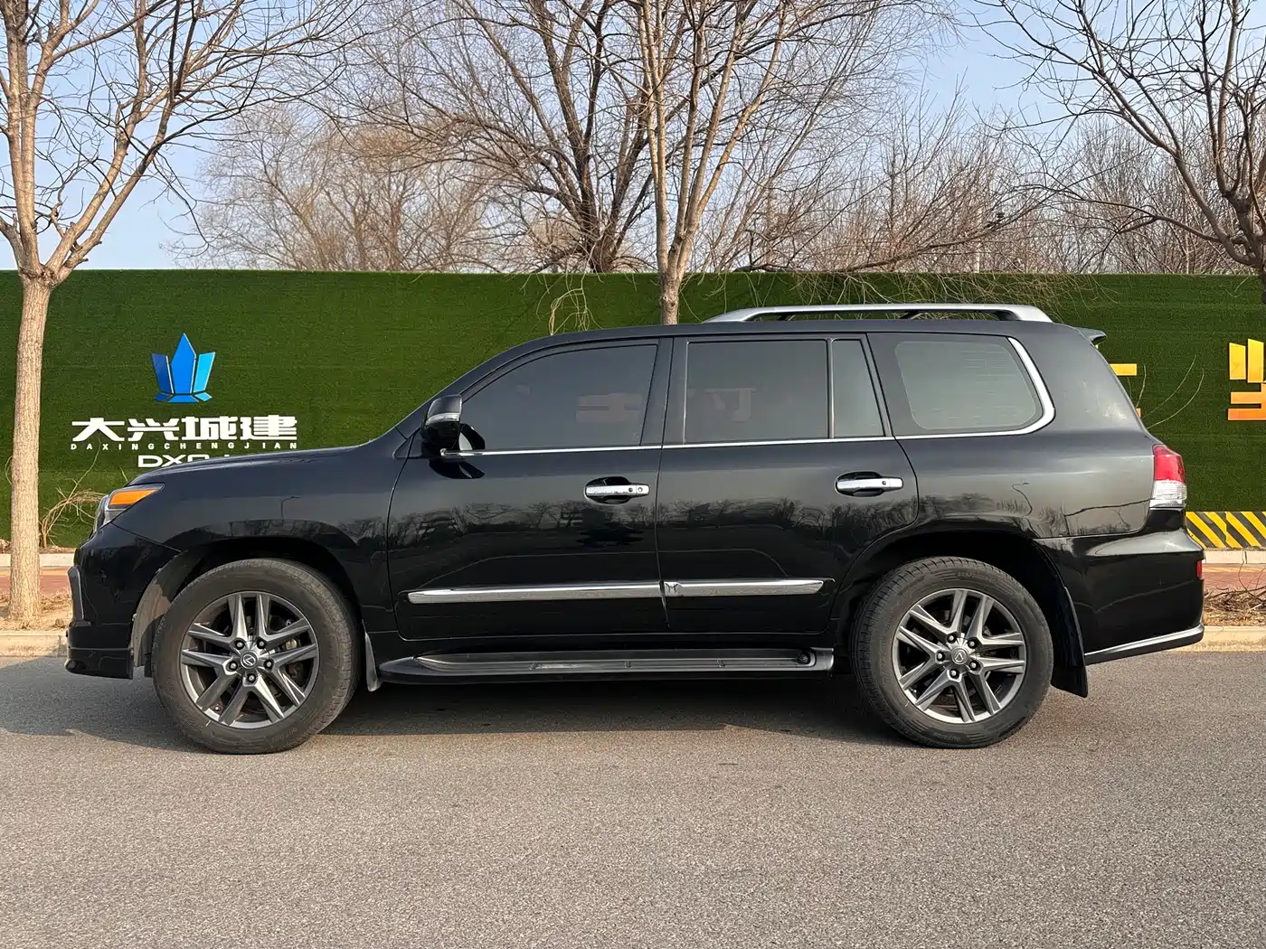 Lexus LX фото 7