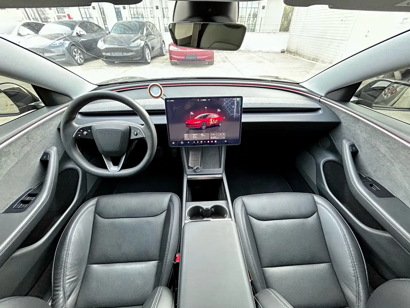 TESLA MODEL 3
