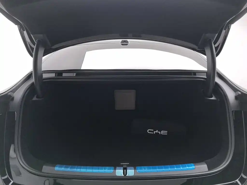 BYD Seal 08 2026
