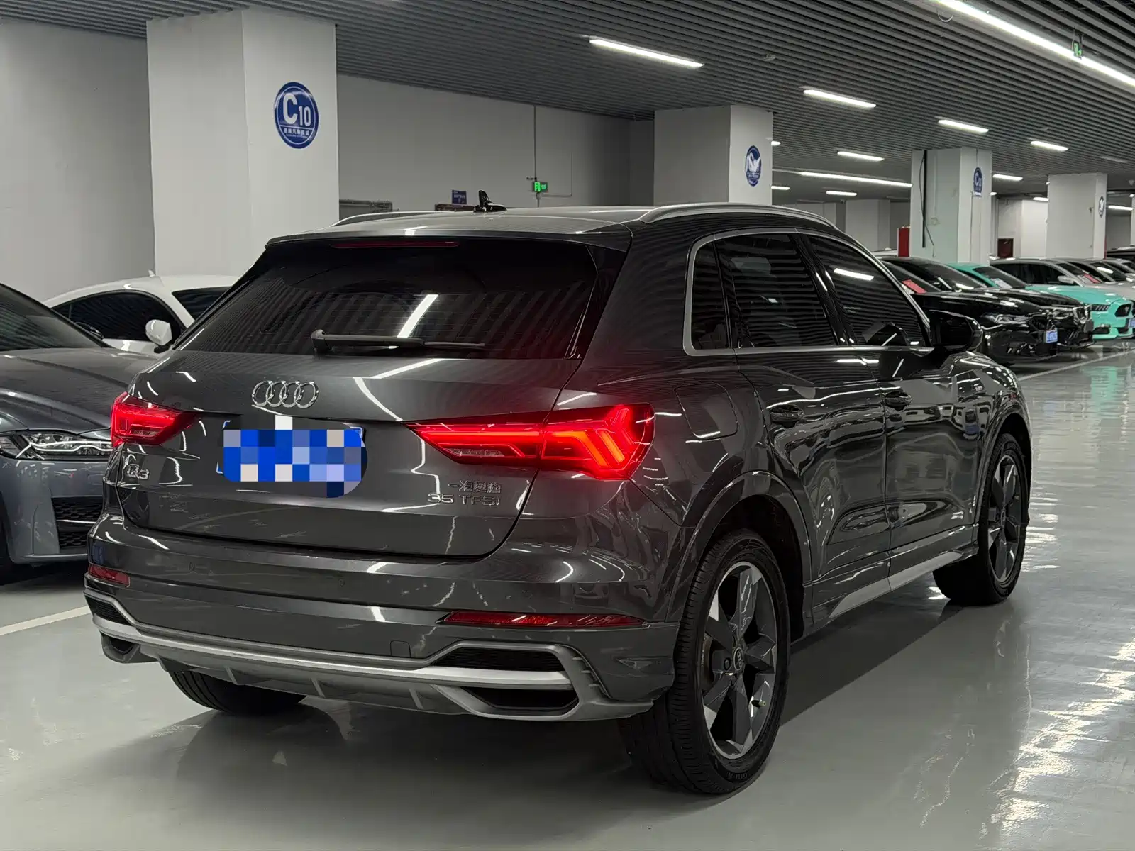 Photo 18 - Audi Q3