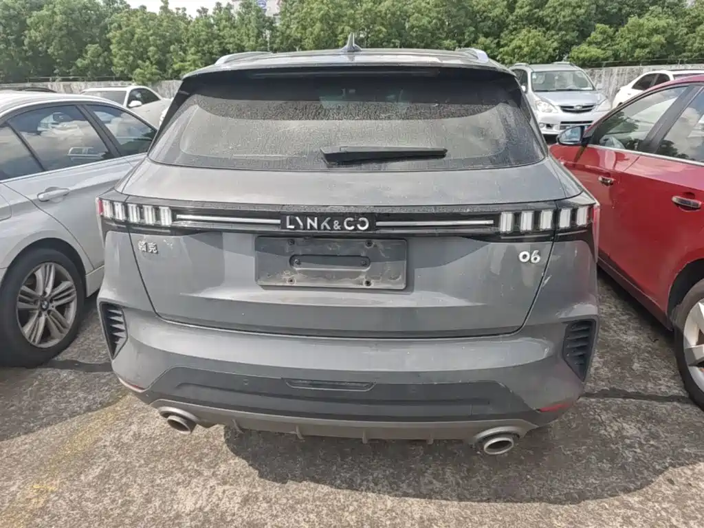Photo 6 - Lynk & Co 06