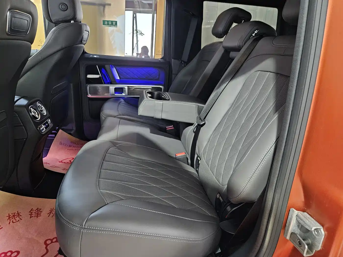 Mercedes-Benz G-Class 2024 G 500 фото 29