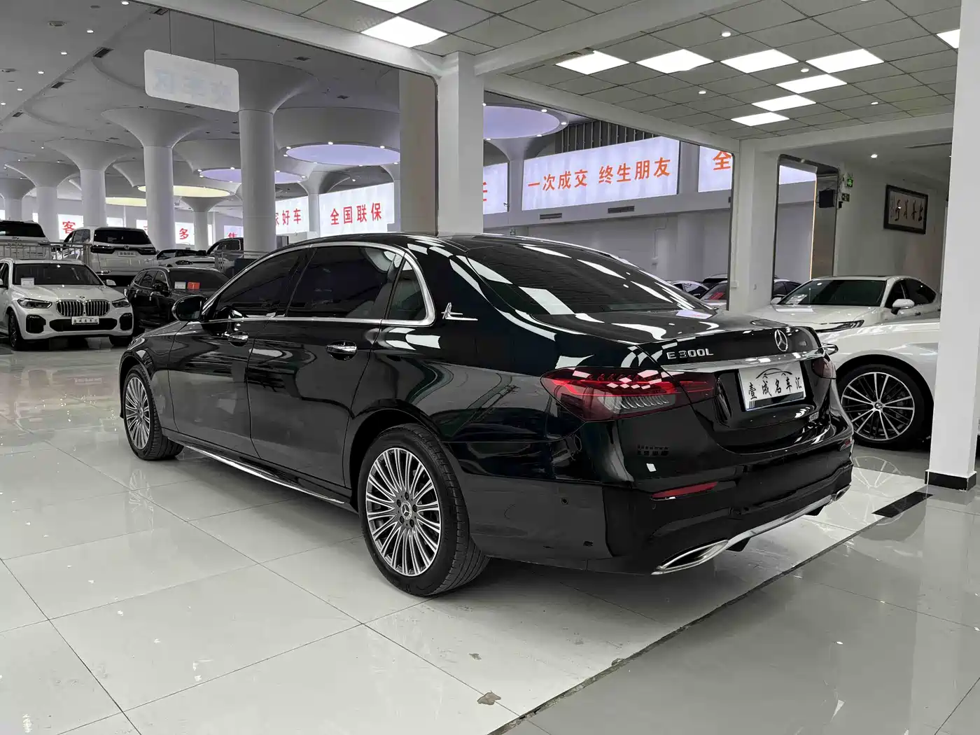 Mercedes-Benz E-Class 2023 E 300 L Fashion фото 8