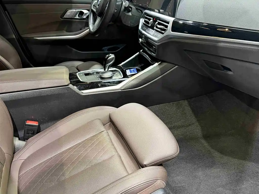 BMW 3 Series 2022 320Li M Sport Package фото 12