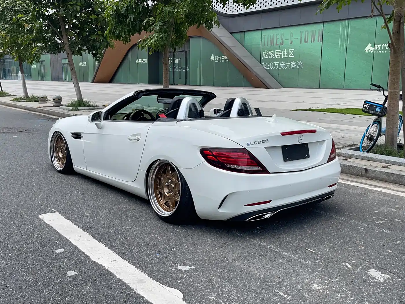 Mercedes-Benz SLC 2018 SLC 300 Luxury Sport фото 12