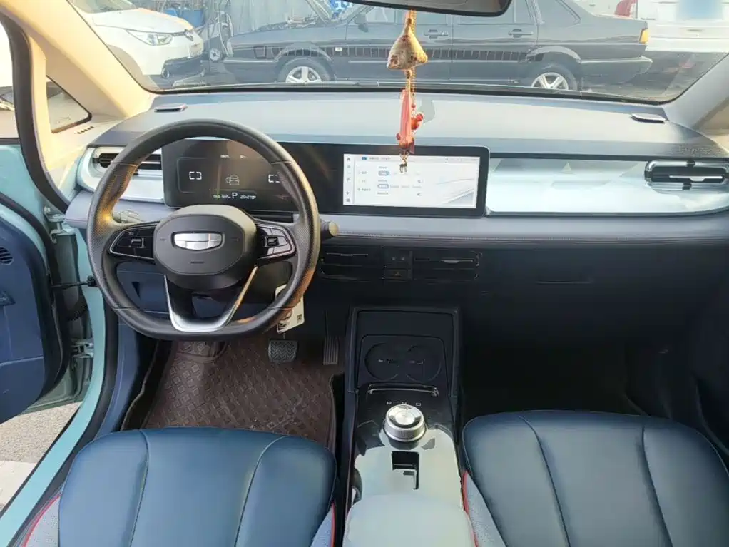 Photo 10 - Geely Geometry E Firefly