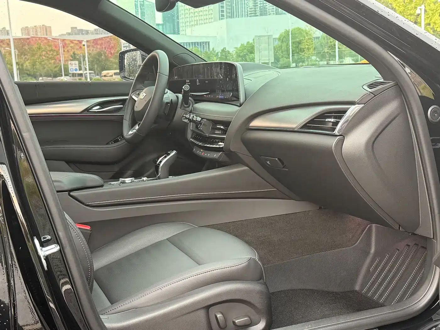 Cadillac CT5 2026 2025 Model 28T Urban Sport Edition