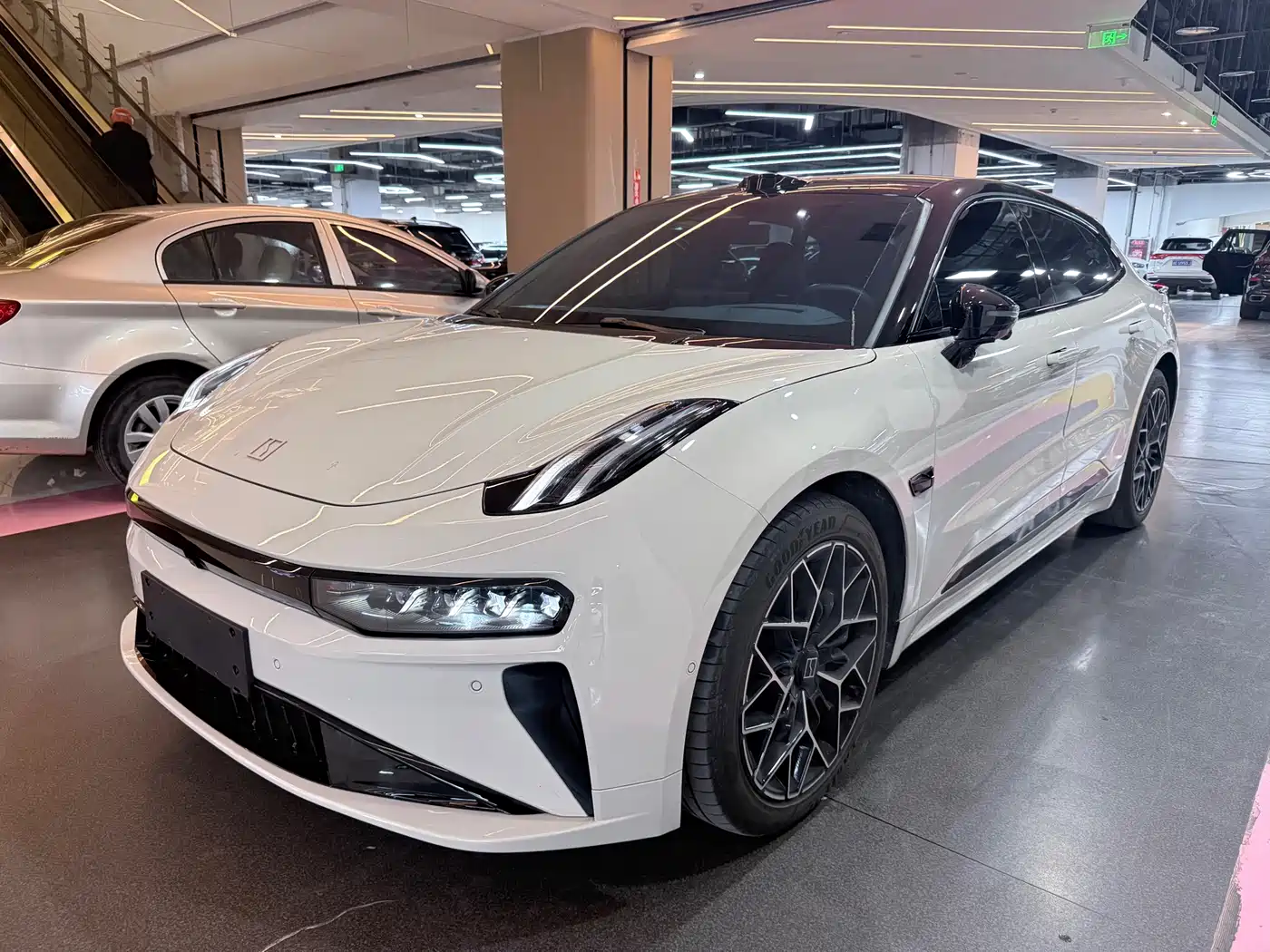 ZEEKR EXTREME KRYPTON 001