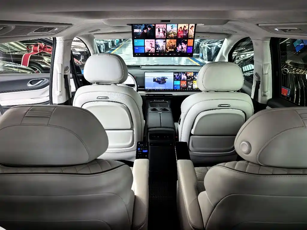 Voyah Auto Voyah Dreamer 2025 PHEV AWD Flagship Kunpeng Edition фото 8