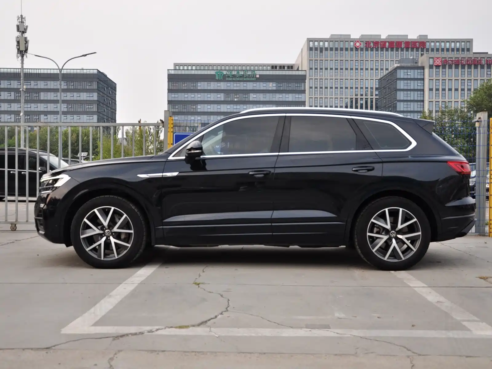 Фото 5 - Volkswagen Touareg