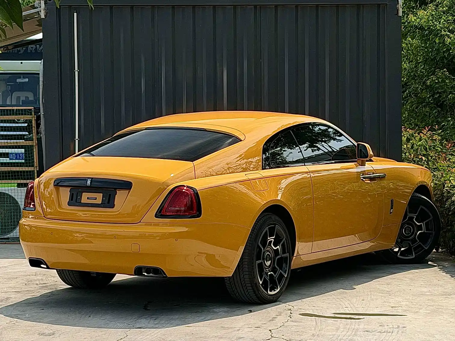 Фото 6 - Rolls-Royce Wraith