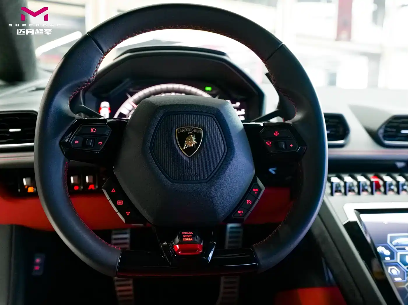 LAMBORGHINI HURACÁN