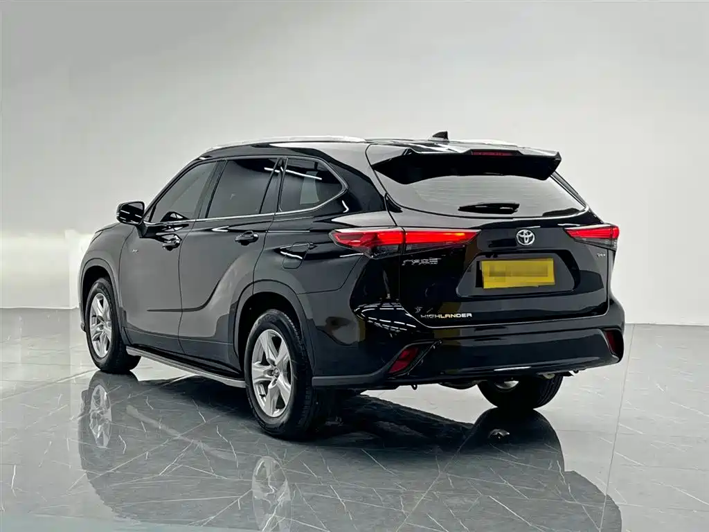 Toyota Highlander 2024 2.5L Smart Hybrid 2WD Elite 7-seater фото 4