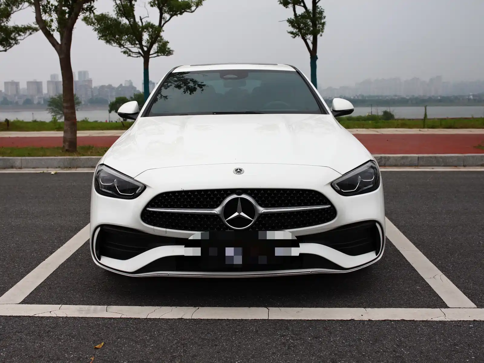 Фото 1 - Mercedes-Benz C-Class