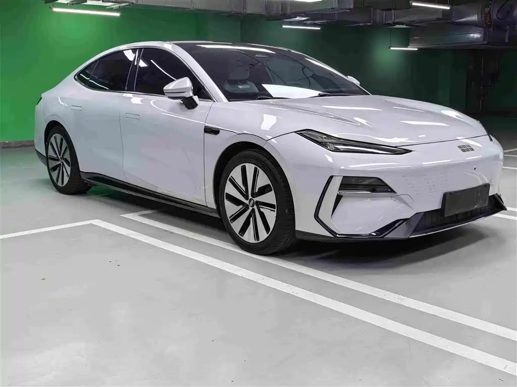 Geely Galaxy Galaxy E8 2024 2024 665km RWD Starship Voyager Edition