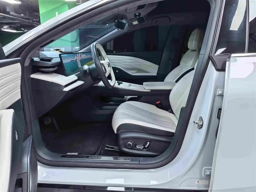 Geely Galaxy Galaxy E8 2024 2024 665km RWD Starship Voyager Edition