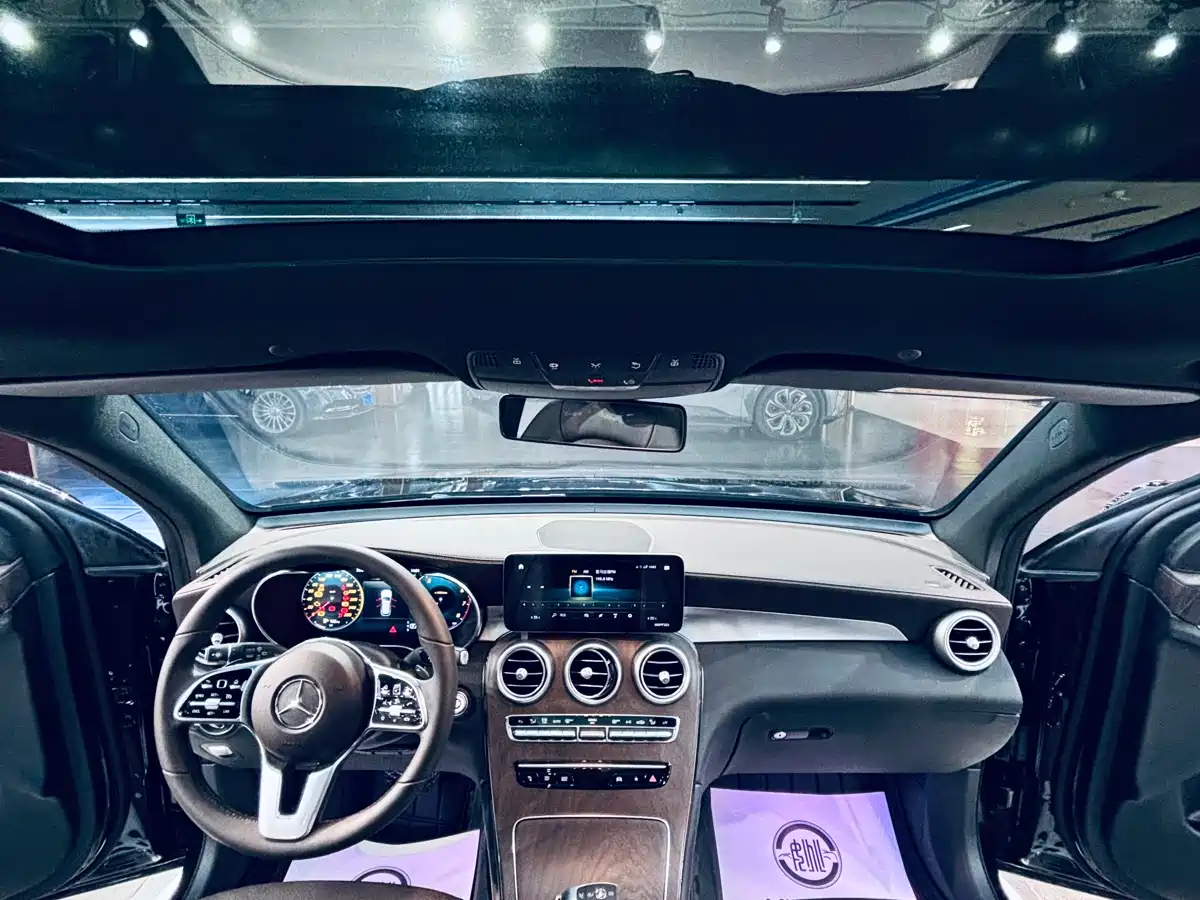 Mercedes-Benz GLC 2021 GLC 260 L 4MATIC Luxury фото 4