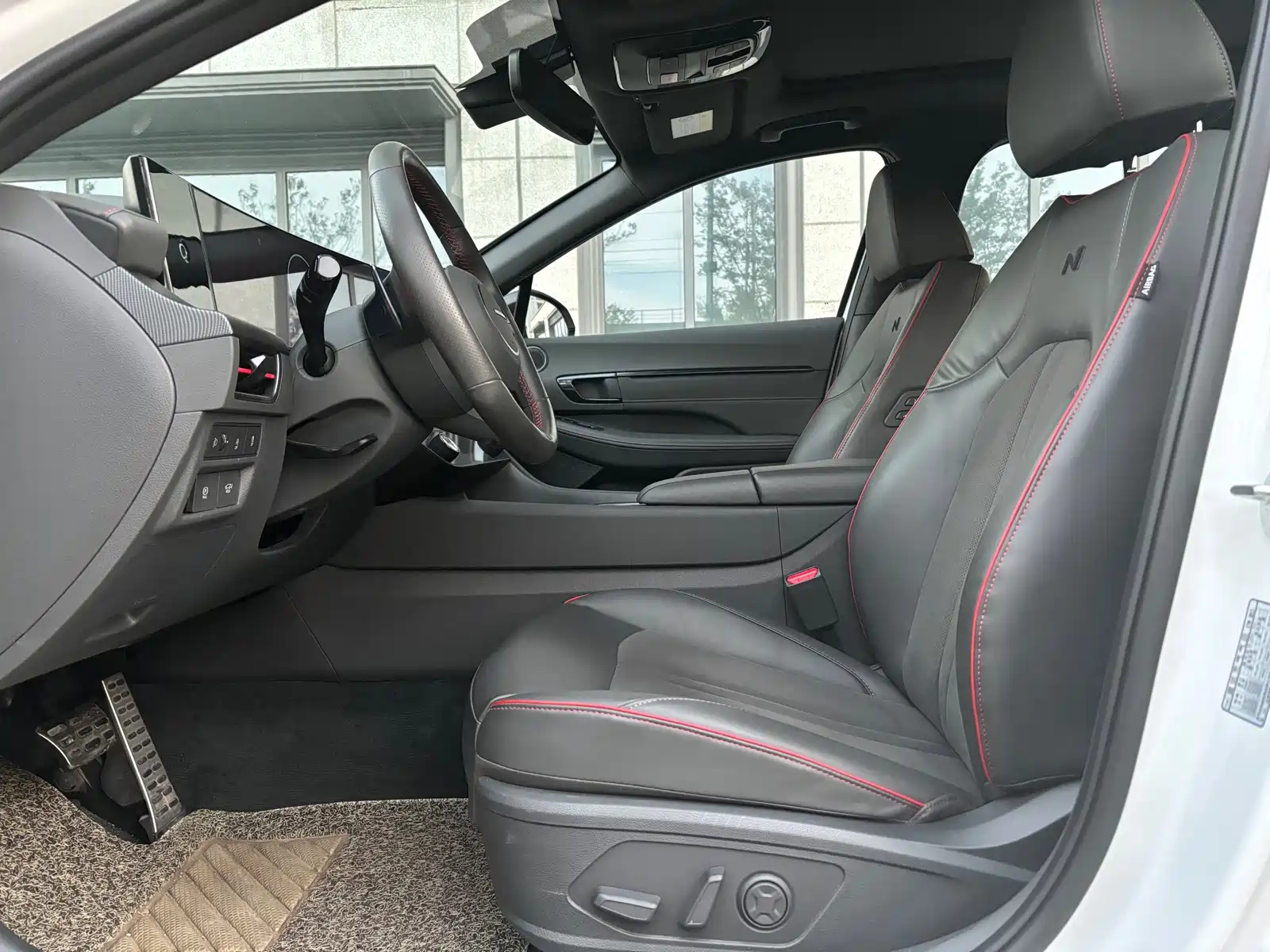 Фото 6 - Hyundai Sonata